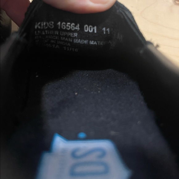 Florsheim boys leather dress shoe - Picture 7 of 8